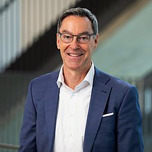 Dr. Alexander Huber, Geschäftsführer