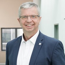 Professor Dr.-Ing. Hans-Joachim Schmidt, Präsident
