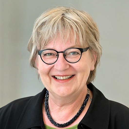 Bild von Dorothee Wüst, Kirchenpräsidentin der Evangelischen Kirche der Pfalz