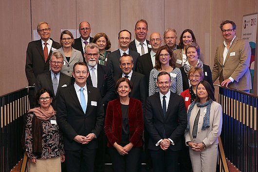 ZIRP-Mitglieder treffen Kabinett